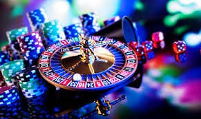 Filipino player claiming a bonus promotion at ph33 casino on a mobile device